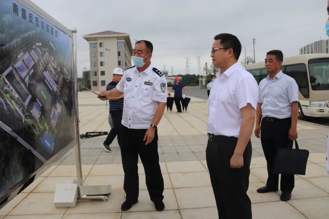 凝心聚力打造全國一流反恐訓(xùn)練基地 吳建平實(shí)地督導(dǎo)調(diào)度“胡子工程”攻堅(jiān)銷號(hào)